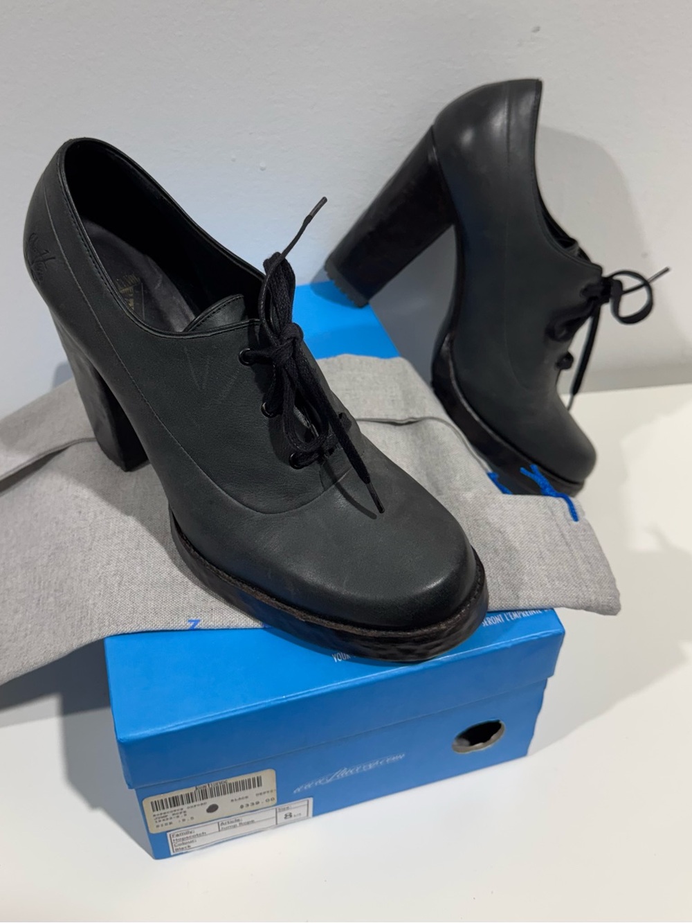 John Fluevog Leather Lace-Up Chunky Platform Heels .. new in box never worn . - Picture 2 of 9